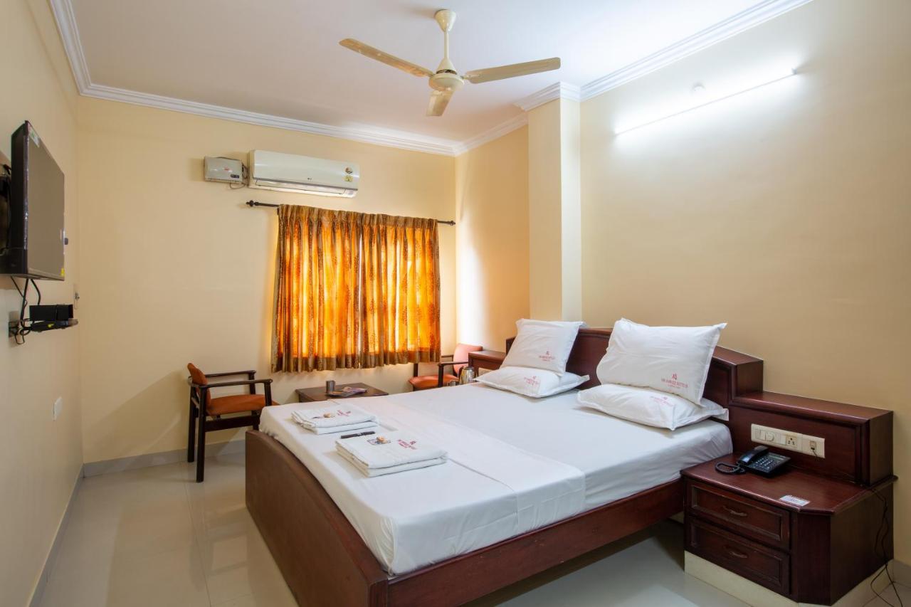 Sri Aarvee Hotels Coimbatore Extérieur photo