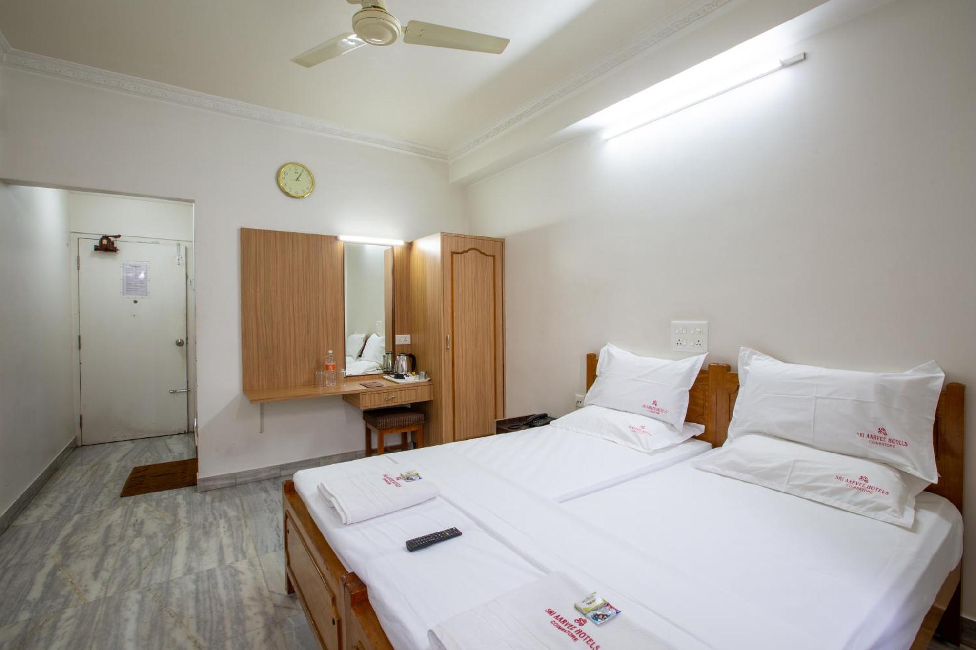 Sri Aarvee Hotels Coimbatore Extérieur photo