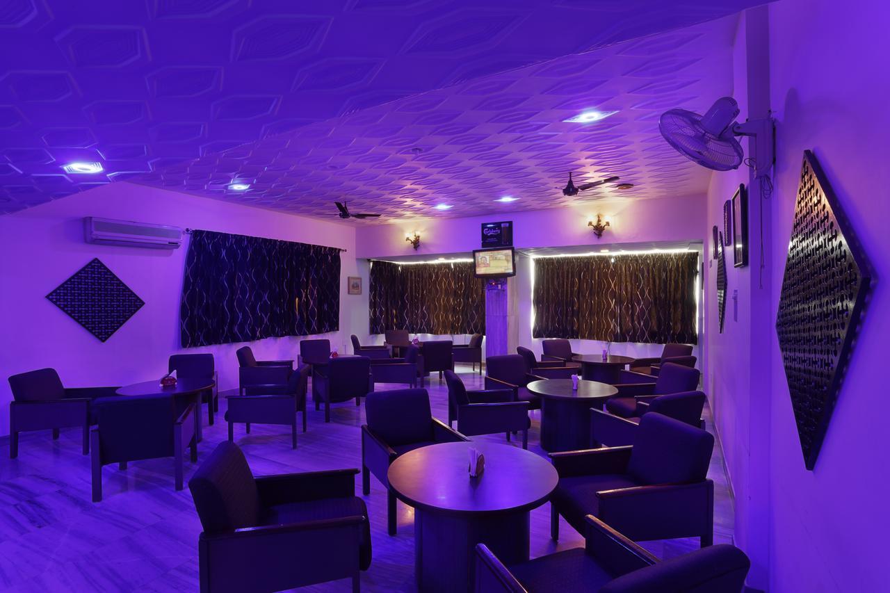 Sri Aarvee Hotels Coimbatore Extérieur photo