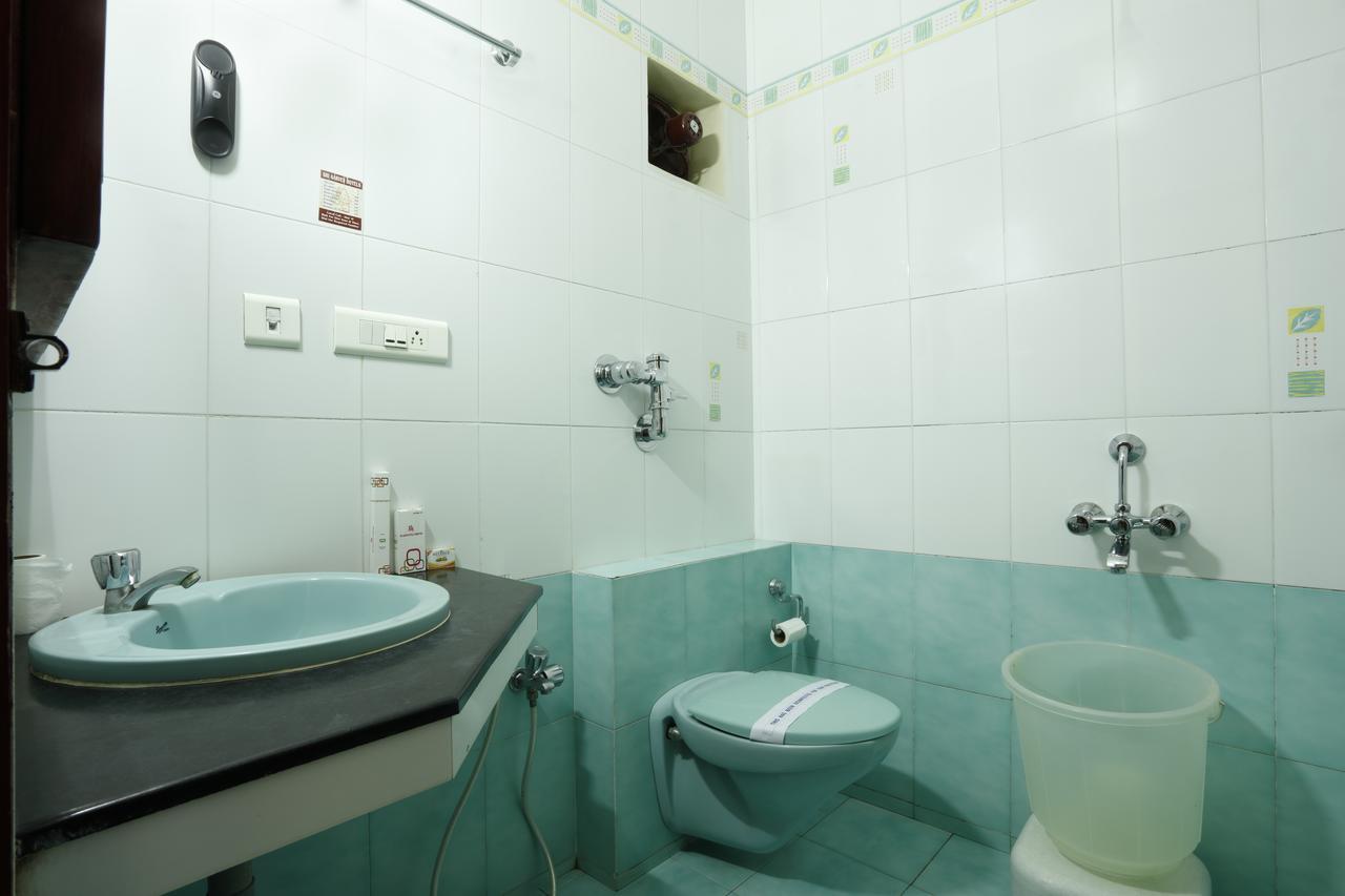 Sri Aarvee Hotels Coimbatore Extérieur photo