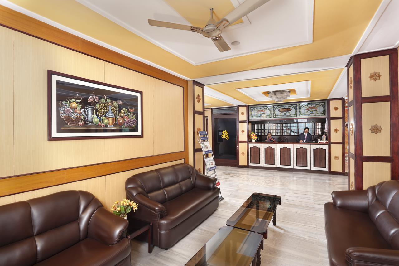 Sri Aarvee Hotels Coimbatore Extérieur photo